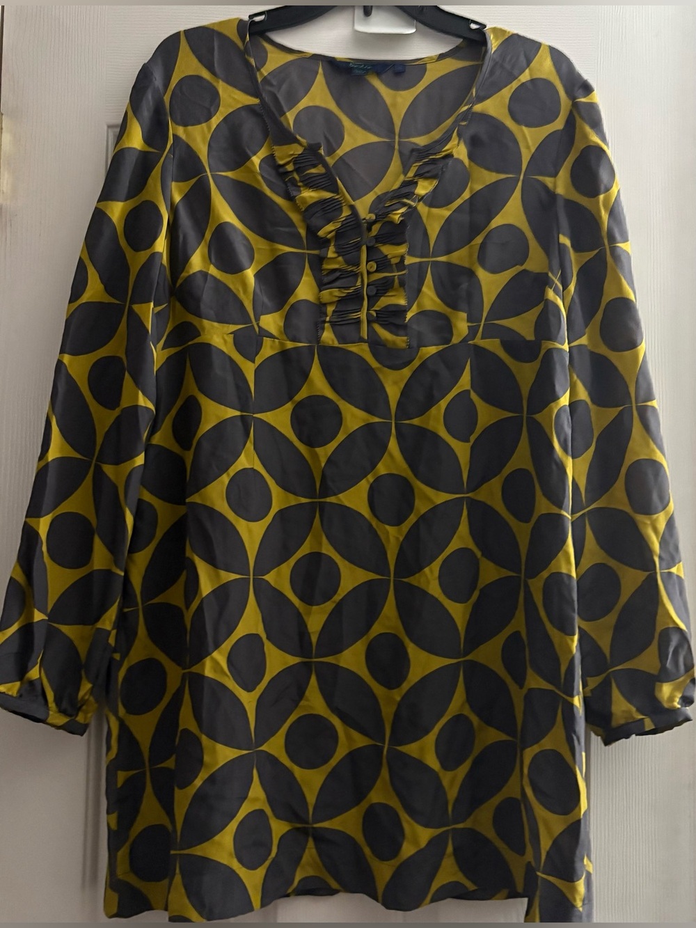 Boden Ruffle-Detail Geometric Tunic in Olive Green & Black 100% silk